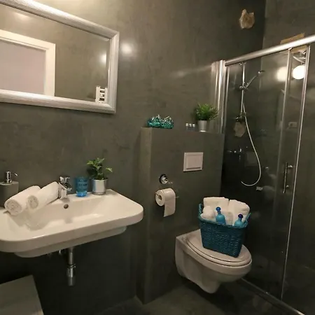 Val & Mar Apartament *