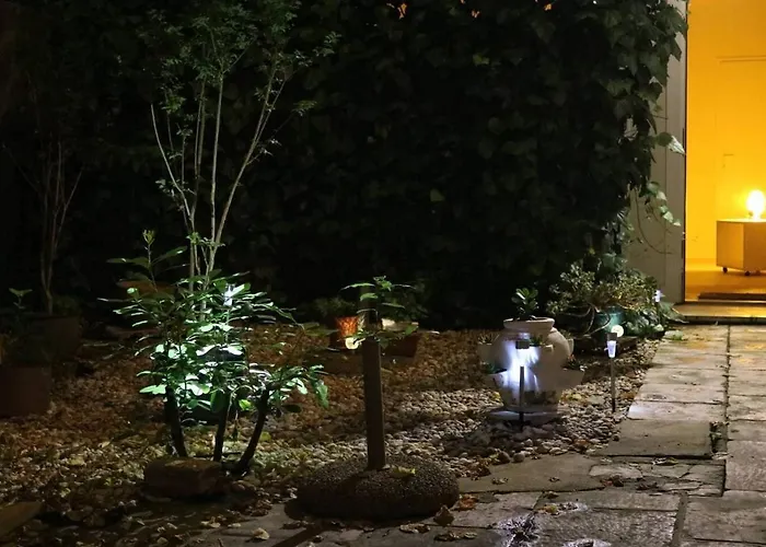 Val & Mar Apartman *